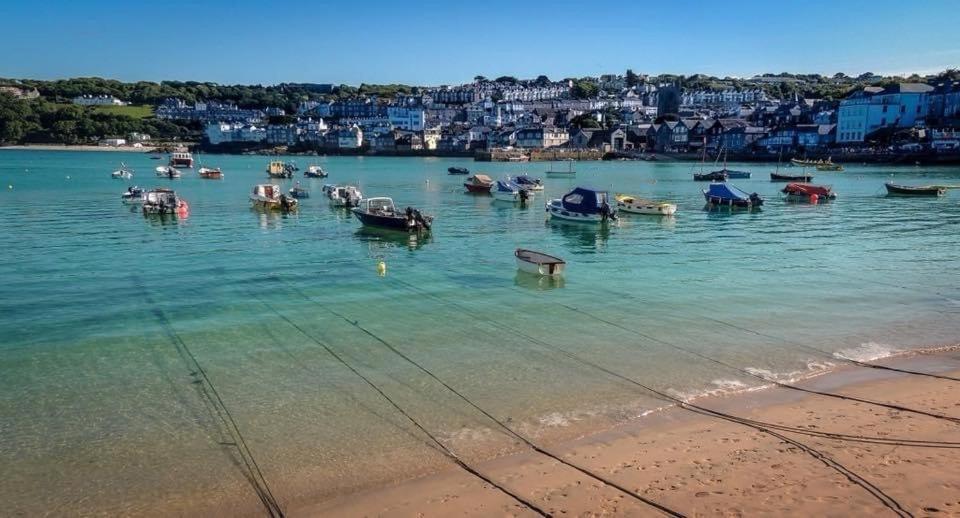 The Lighthouse Penthouse, And * St Ives (Cornwall)
